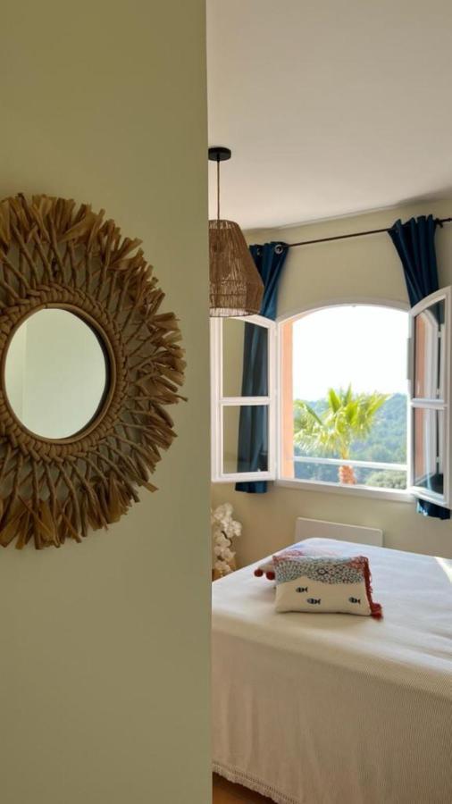 Hameau Des Amandiers Vue Mer - Piscine, Golf Et Tennis Prive Saint-Cyr-sur-Mer Ngoại thất bức ảnh